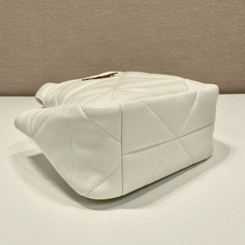 Pra*a tote bags